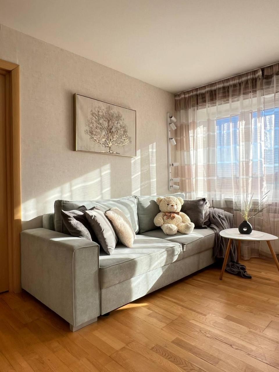 New Apartment With A View In The Town Center Narva Exterior photo